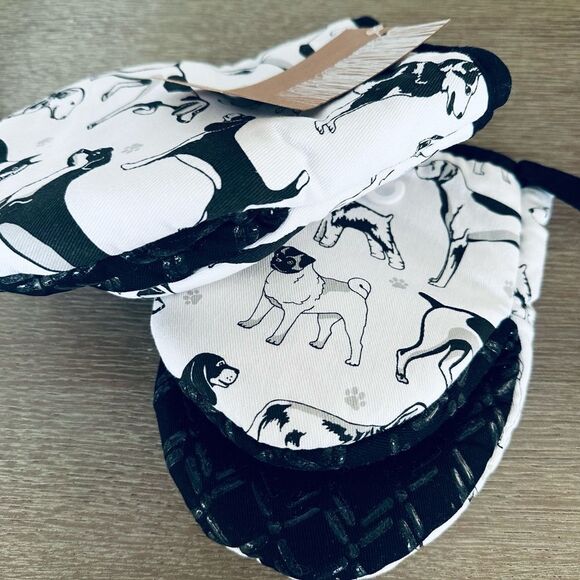 Dog Print Black White Kitchen Dish Towels Oven Mitts Set - Picture 5 of 7